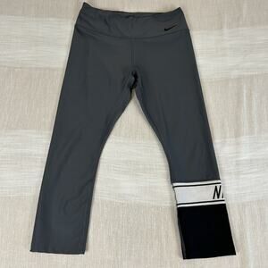 Nike Power Victory Medium Womens Gray Cropped Dri Fit Athletic Leggings Pants M